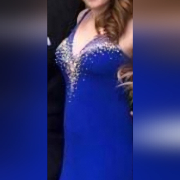 Blue Evening Gown / Grad Dress. Size US2 , Royal Blue - Picture 3 of 3
